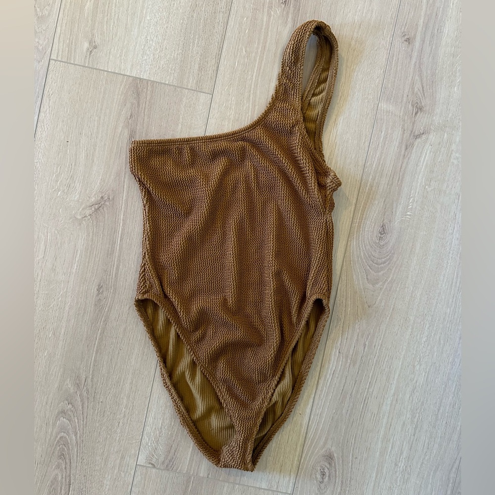 Good American One Shoulder Swimsuit
